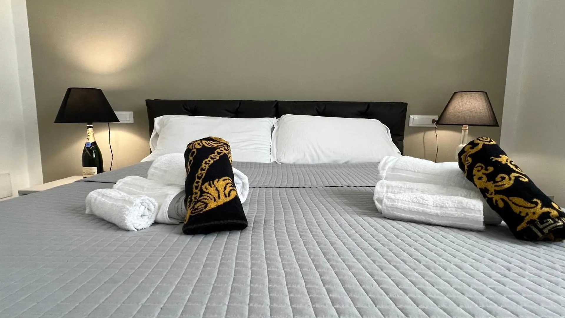 Dubaibeachotel Llido Degli Estensi 0*,  Włochy